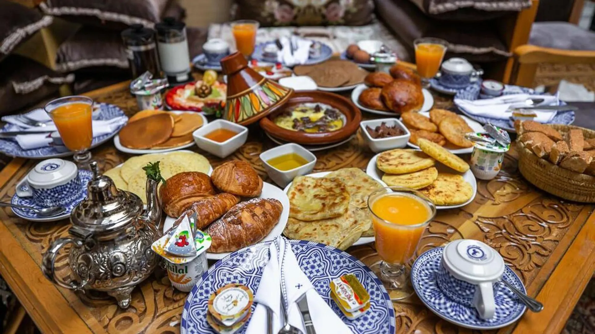 Room In Bb - Riad Authentic Palace Spa - Royale Suite Al Cazar فاس المغرب