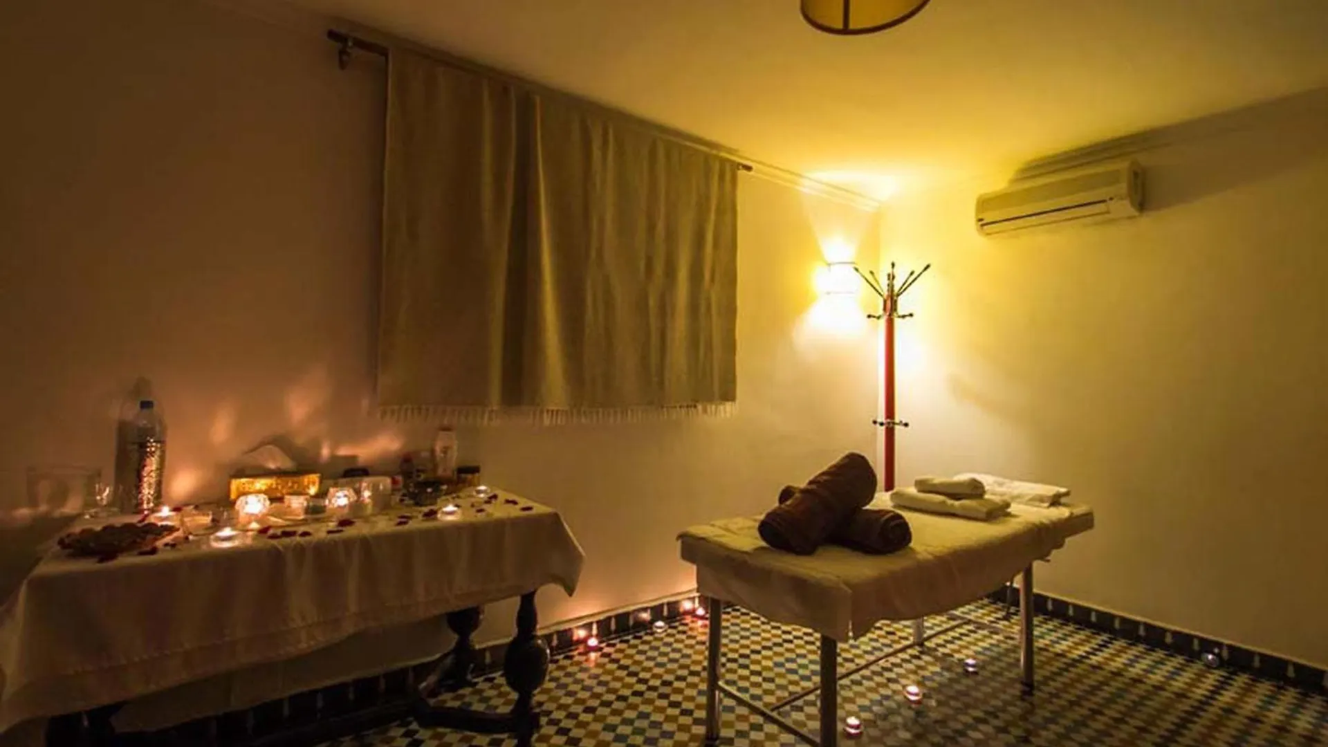 بيت ضيافة Room In Bb - Riad Authentic Palace Spa - Royale Suite Al Cazar فاس المغرب